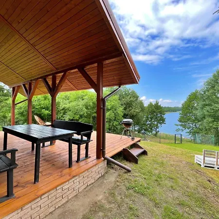 Nad Jeziorem W Leleszkach Holiday home Leleszki