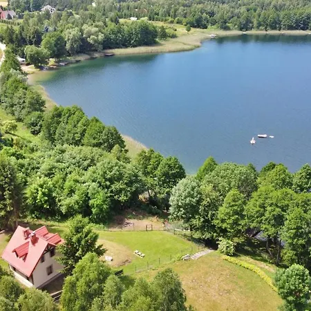 Holiday home Nad Jeziorem W Leleszkach Leleszki