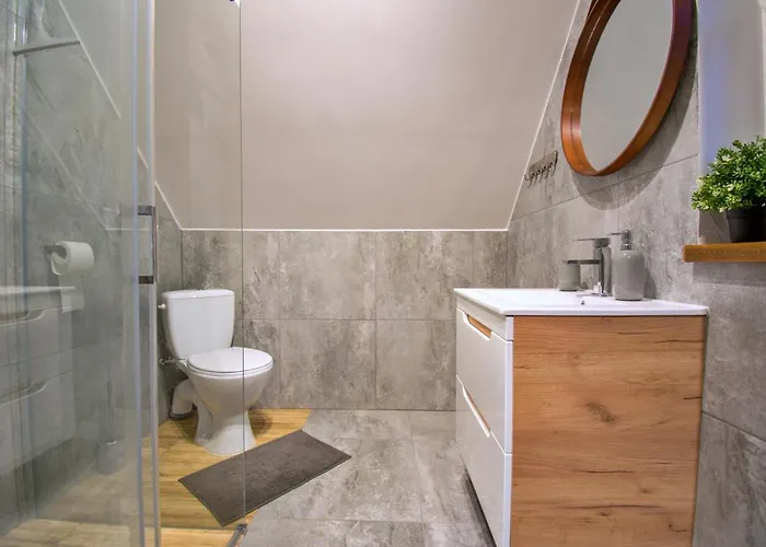 Nad Jeziorem W Leleszkach * Leleszki