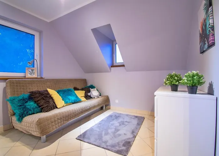 Nad Jeziorem W Leleszkach *