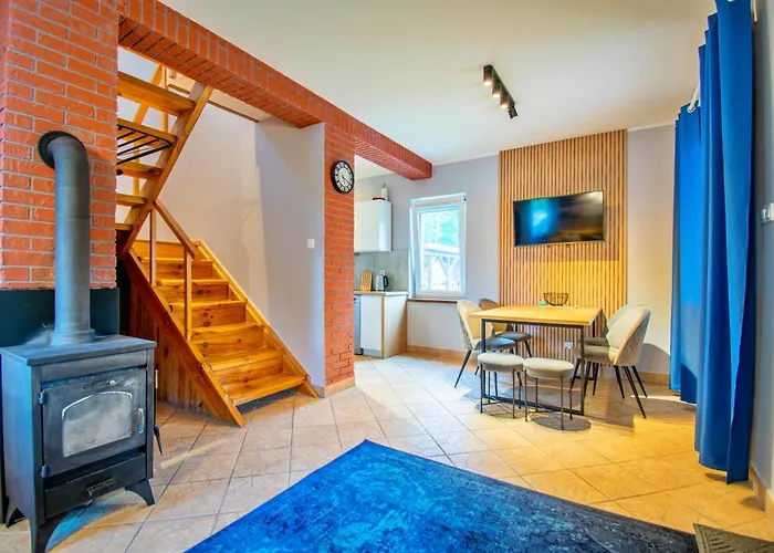 Nad Jeziorem W Leleszkach Holiday home Leleszki